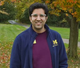 Azeem Yousaf headshot